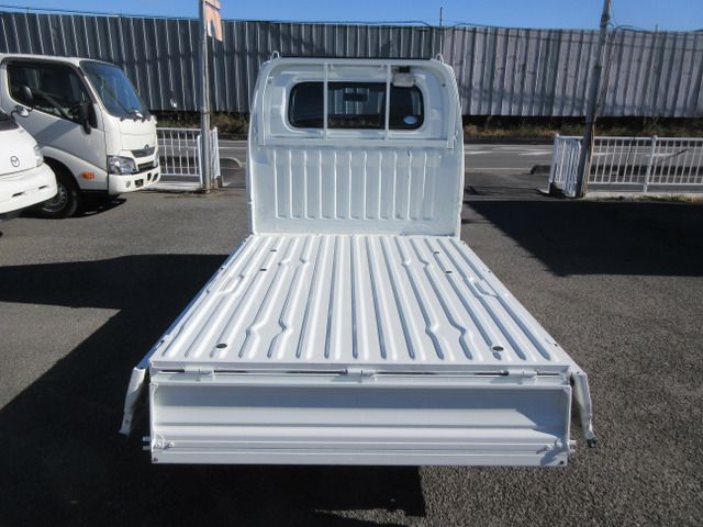 NISSAN NT100 CLIPPER 2012