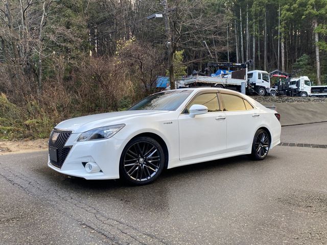 TOYOTA CROWN sedan hybrid 2014
