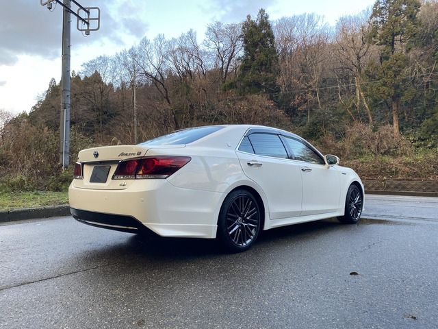TOYOTA CROWN sedan hybrid 2014