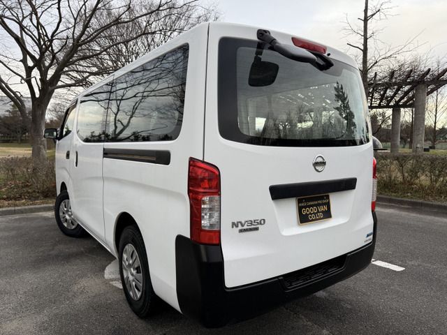 NISSAN NV350 CARAVAN 4WD 2015