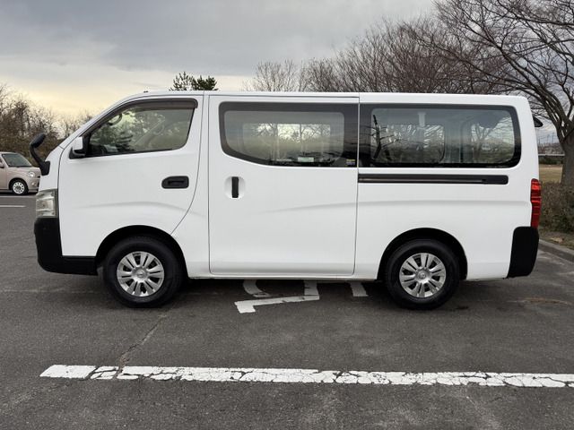 NISSAN NV350 CARAVAN 4WD 2015