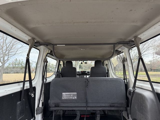 NISSAN NV350 CARAVAN 4WD 2015