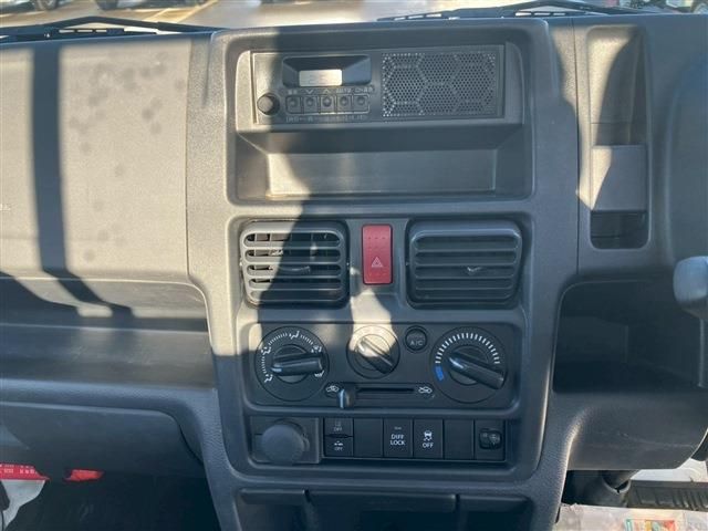 SUZUKI CARRY truck 4WD 2022