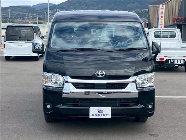 TOYOTA HIACE wagon 2025