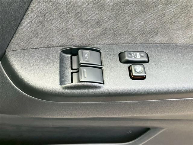 TOYOTA HIACE wagon 2025