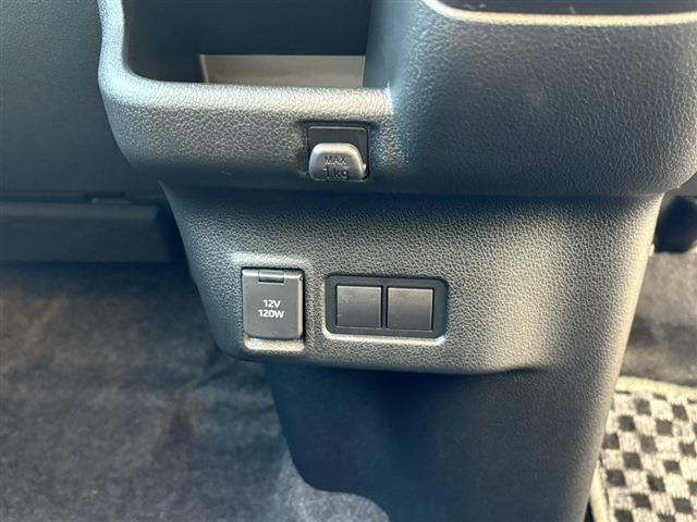 DAIHATSU MOVE 4WD 2025