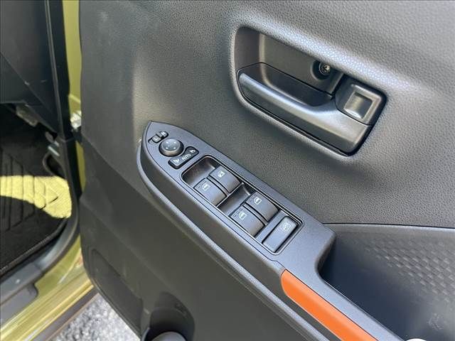 DAIHATSU TANTO FAN CROSS 2025