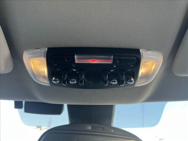 BMW BMW MINI COOPER D CROSSOVER 2018