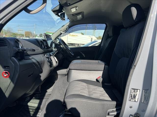 NISSAN CARAVAN van 2WD 2023