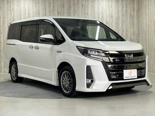 TOYOTA NOAH HYBRID 2019