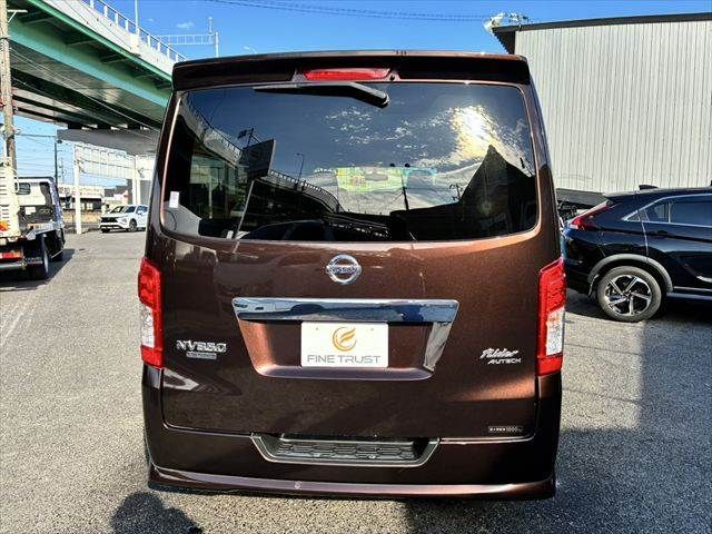 NISSAN NV350 CARAVAN 2019