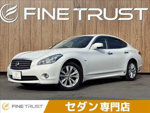 NISSAN FUGA 2011
