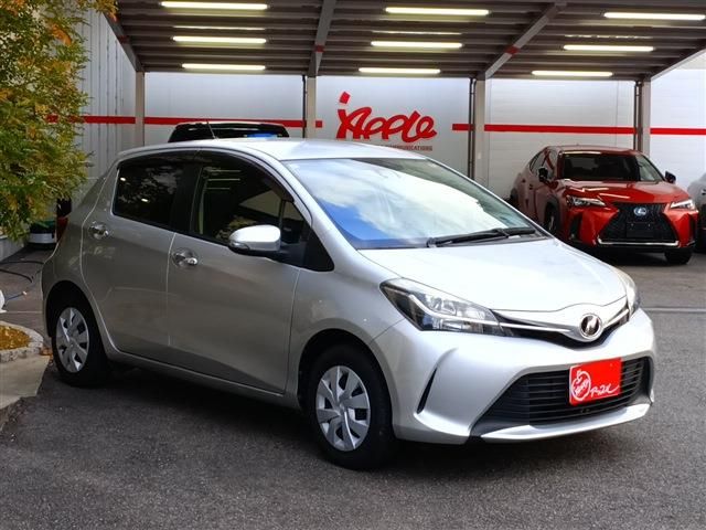 TOYOTA VITZ 2015