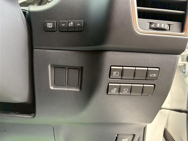 TOYOTA LEXUS NX300 2018