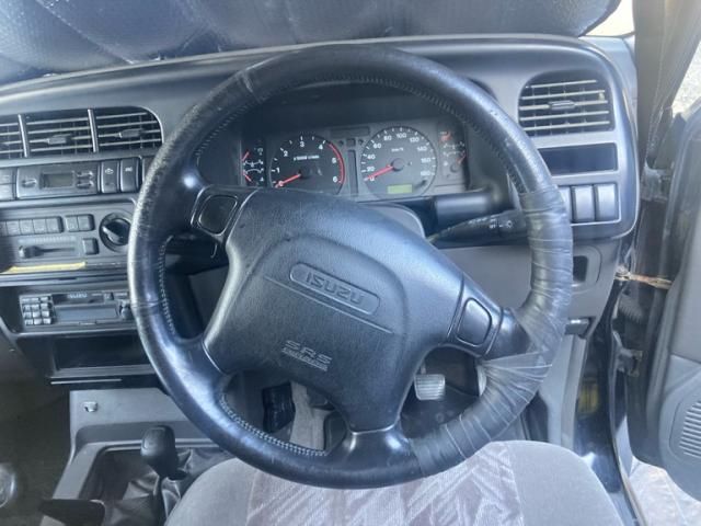 ISUZU BIGHORN wagon 2000