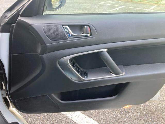 SUBARU LEGACY B4 2006