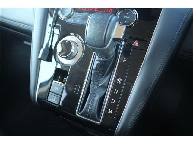 MITSUBISHI DELICA D:5 4WD 2023