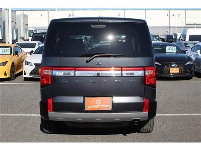 MITSUBISHI DELICA D:5 4WD 2023