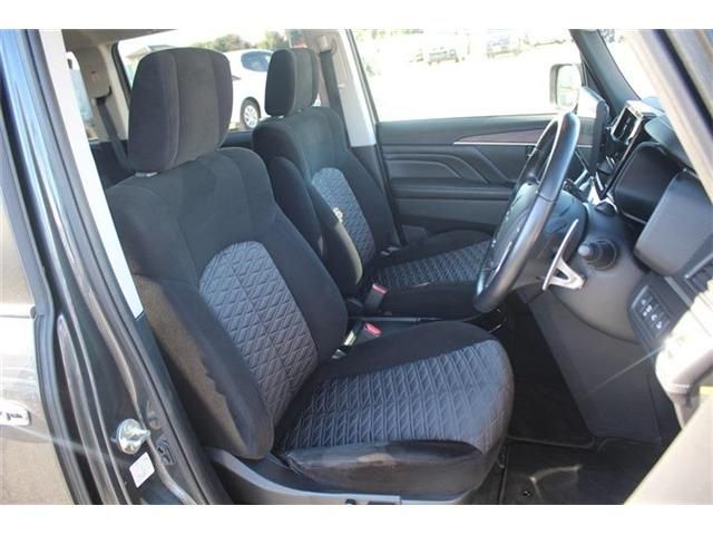 MITSUBISHI DELICA D:5 4WD 2023