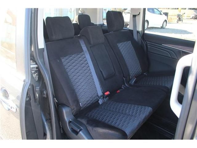 MITSUBISHI DELICA D:5 4WD 2023