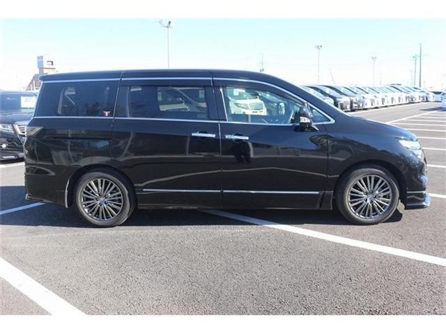 NISSAN ELGRAND 2021