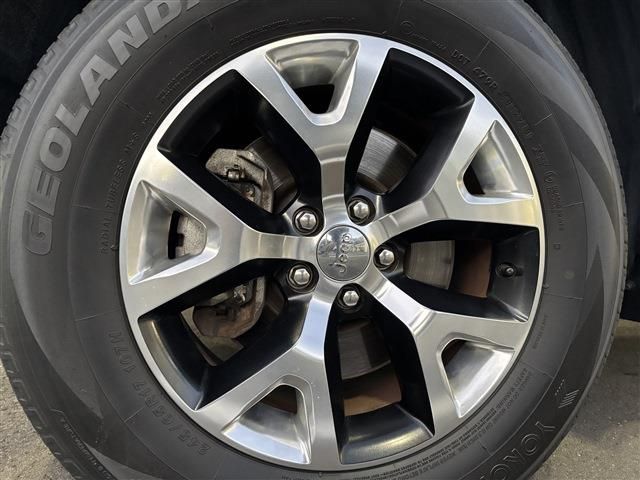 JEEP JEEP CHEROKEE 2017