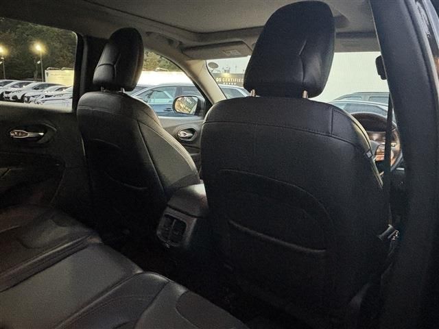 JEEP JEEP CHEROKEE 2017