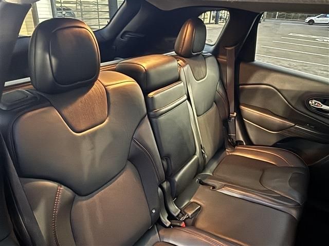 JEEP JEEP CHEROKEE 2017