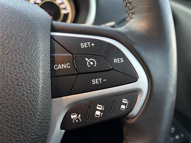 JEEP JEEP CHEROKEE 2017