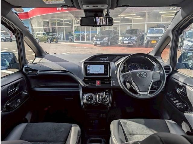 TOYOTA ESQUIRE HYBRID 2019