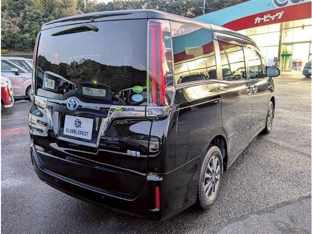 TOYOTA ESQUIRE HYBRID 2019