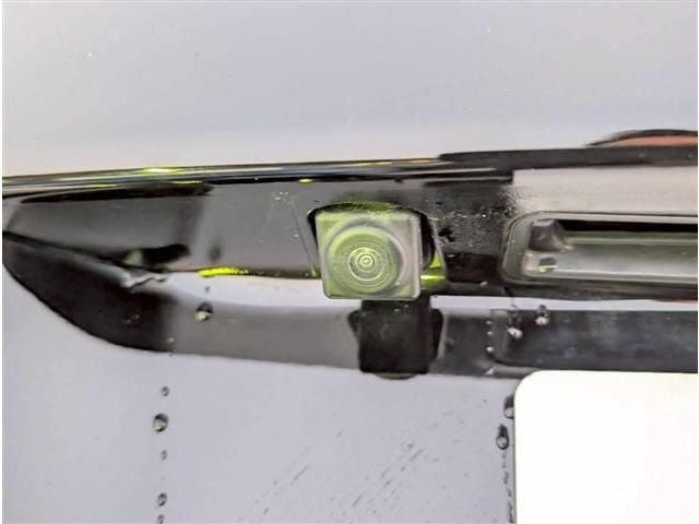 TOYOTA ESQUIRE HYBRID 2019