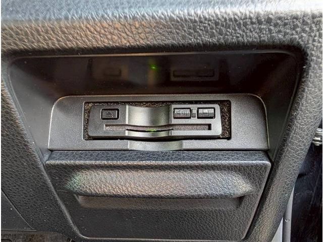 TOYOTA ESQUIRE HYBRID 2019