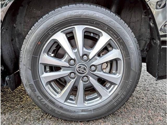 TOYOTA ESQUIRE HYBRID 2019