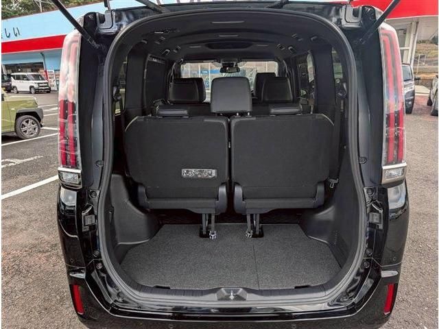 TOYOTA ESQUIRE HYBRID 2019