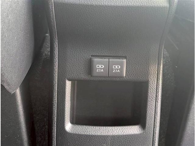 TOYOTA ESQUIRE HYBRID 2019