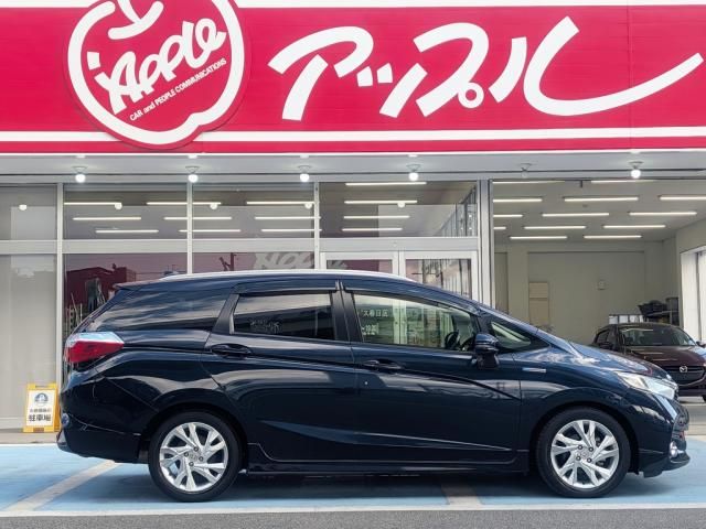 HONDA SHUTTLE HYBRID 2016