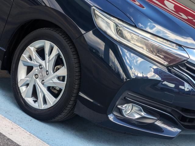 HONDA SHUTTLE HYBRID 2016