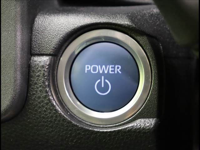 TOYOTA SIENTA HYBRID 2022