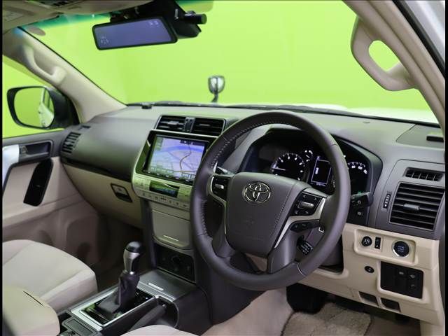 TOYOTA LANDCRUISER PRADO 2017