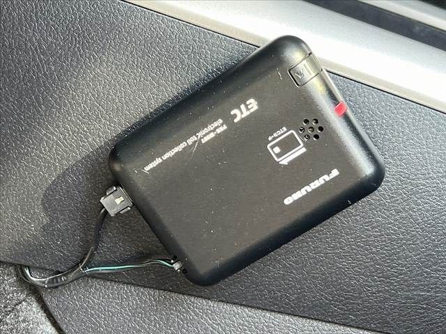 TOYOTA COROLLA FIELDER 2017