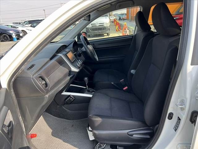 TOYOTA COROLLA FIELDER 2017