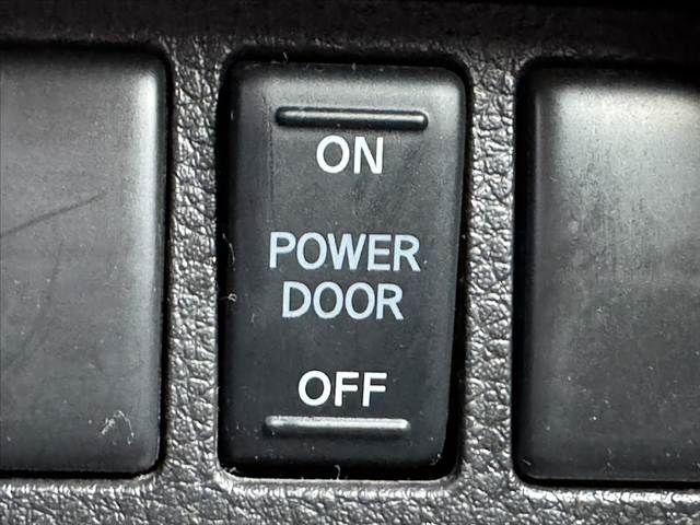 NISSAN SERENA  S-HYBRID 2016