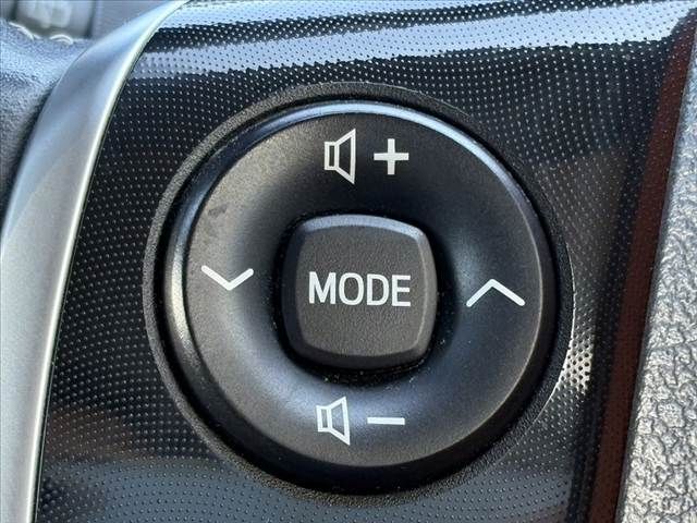 TOYOTA SIENTA HYBRID 2016