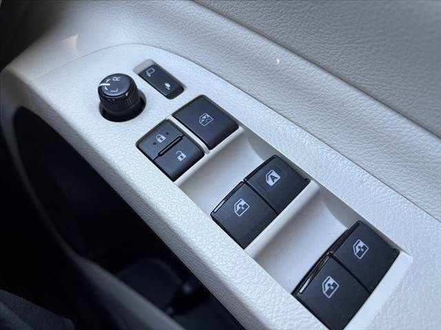 TOYOTA SIENTA HYBRID 2016