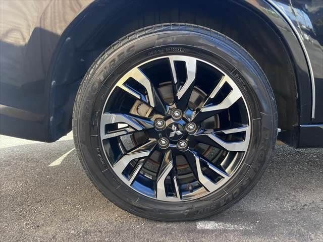 MITSUBISHI OUTLANDER PHEV 2015