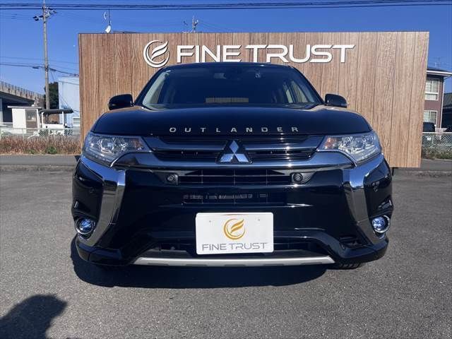 MITSUBISHI OUTLANDER PHEV 2015
