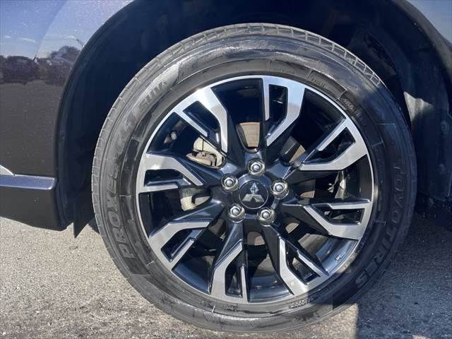 MITSUBISHI OUTLANDER PHEV 2015