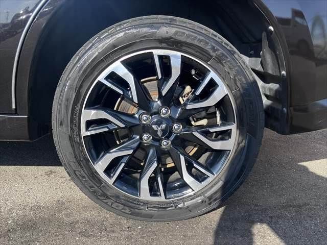 MITSUBISHI OUTLANDER PHEV 2015