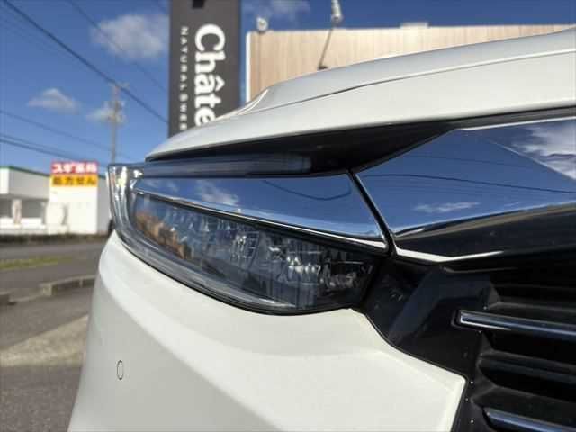 HONDA INSIGHT sedan 2019